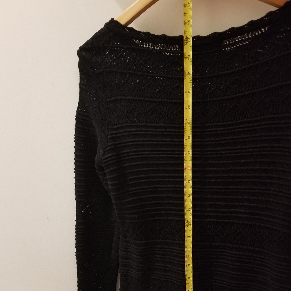 St. John Collection Vintage Spring 02' Black Open Knit Tunic Top Sz 4 S-M - Picture 10 of 15